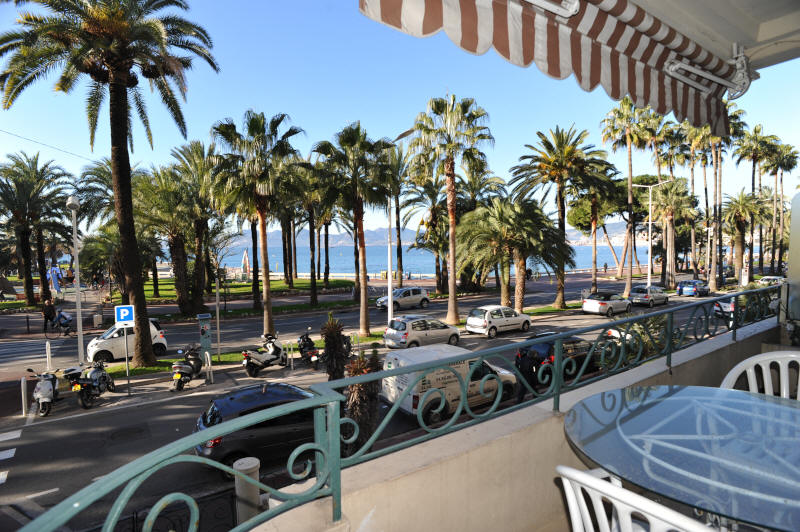 Cannes Locations, appartements et villas en location  Cannes, copyrights John and John Real Estate, photo Rf 051-10