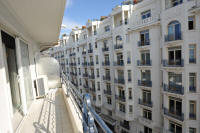 Cannes Locations, appartements et villas en location  Cannes, copyrights John and John Real Estate, photo Rf 260-02