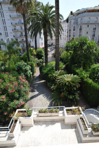 Cannes Locations, appartements et villas en location  Cannes, copyrights John and John Real Estate, photo Rf 463-21