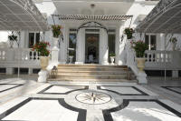 Cannes Locations, appartements et villas en location  Cannes, copyrights John and John Real Estate, photo Rf 003-18