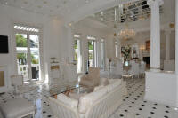 Cannes Locations, appartements et villas en location  Cannes, copyrights John and John Real Estate, photo Rf 003-26