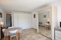 Cannes Locations, appartements et villas en location  Cannes, copyrights John and John Real Estate, photo Rf 024-06