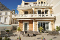 Cannes Locations, appartements et villas en location  Cannes, copyrights John and John Real Estate, photo Rf 033-07