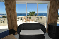 Cannes Locations, appartements et villas en location  Cannes, copyrights John and John Real Estate, photo Rf 034-09