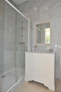 Cannes Locations, appartements et villas en location  Cannes, copyrights John and John Real Estate, photo Rf 053-15