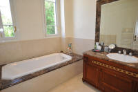 Cannes Locations, appartements et villas en location  Cannes, copyrights John and John Real Estate, photo Rf 053-19