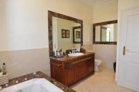 Cannes Locations, appartements et villas en location  Cannes, copyrights John and John Real Estate, photo Rf 053-20