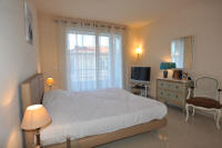 Cannes Locations, appartements et villas en location  Cannes, copyrights John and John Real Estate, photo Rf 073-15