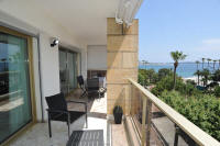 Cannes Locations, appartements et villas en location  Cannes, copyrights John and John Real Estate, photo Rf 075-02