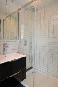 Cannes Locations, appartements et villas en location  Cannes, copyrights John and John Real Estate, photo Rf 093-32