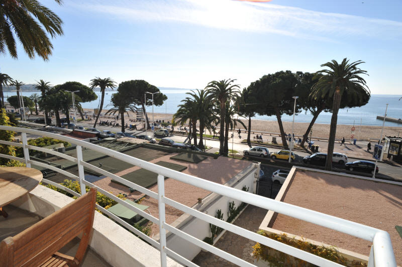 Cannes Locations, appartements et villas en location  Cannes, copyrights John and John Real Estate, photo Rf 095-02