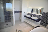 Cannes Locations, appartements et villas en location  Cannes, copyrights John and John Real Estate, photo Rf 102-30