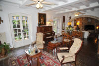 Cannes Locations, appartements et villas en location  Cannes, copyrights John and John Real Estate, photo Rf 112-18