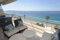 Cannes Locations, appartements et villas en location  Cannes, copyrights John and John Real Estate, photo Rf 114-04