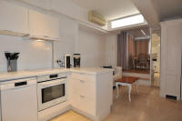 Cannes Locations, appartements et villas en location  Cannes, copyrights John and John Real Estate, photo Rf 122-01