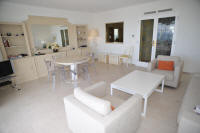 Cannes Locations, appartements et villas en location  Cannes, copyrights John and John Real Estate, photo Rf 146-05