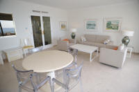 Cannes Locations, appartements et villas en location  Cannes, copyrights John and John Real Estate, photo Rf 146-06