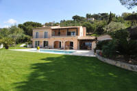 Cannes Locations, appartements et villas en location  Cannes, copyrights John and John Real Estate, photo Rf 179-06