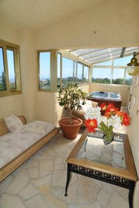 Cannes Locations, appartements et villas en location  Cannes, copyrights John and John Real Estate, photo Rf 180-15