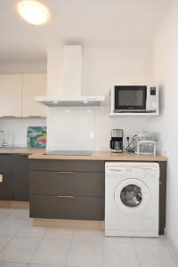 Cannes Locations, appartements et villas en location  Cannes, copyrights John and John Real Estate, photo Rf 182-13