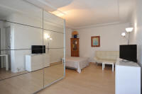 Cannes Locations, appartements et villas en location  Cannes, copyrights John and John Real Estate, photo Rf 185-04