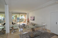 Cannes Locations, appartements et villas en location  Cannes, copyrights John and John Real Estate, photo Rf 193-05