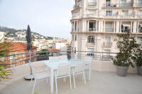 Cannes Locations, appartements et villas en location  Cannes, copyrights John and John Real Estate, photo Rf 208-01