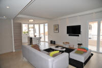 Cannes Locations, appartements et villas en location  Cannes, copyrights John and John Real Estate, photo Rf 208-07