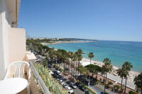 Cannes Locations, appartements et villas en location  Cannes, copyrights John and John Real Estate, photo Rf 209-06