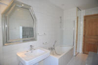 Cannes Locations, appartements et villas en location  Cannes, copyrights John and John Real Estate, photo Rf 229-12