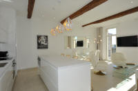 Cannes Locations, appartements et villas en location  Cannes, copyrights John and John Real Estate, photo Rf 242-09