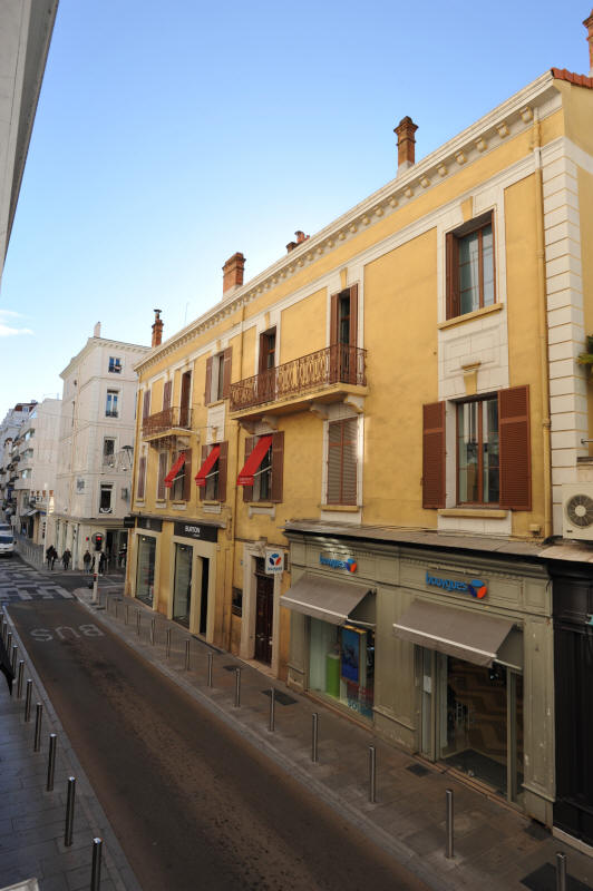 Cannes Locations, appartements et villas en location  Cannes, copyrights John and John Real Estate, photo Rf 266-01