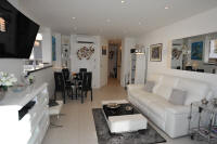 Cannes Locations, appartements et villas en location  Cannes, copyrights John and John Real Estate, photo Rf 268-02