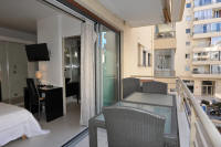 Cannes Locations, appartements et villas en location  Cannes, copyrights John and John Real Estate, photo Rf 268-19