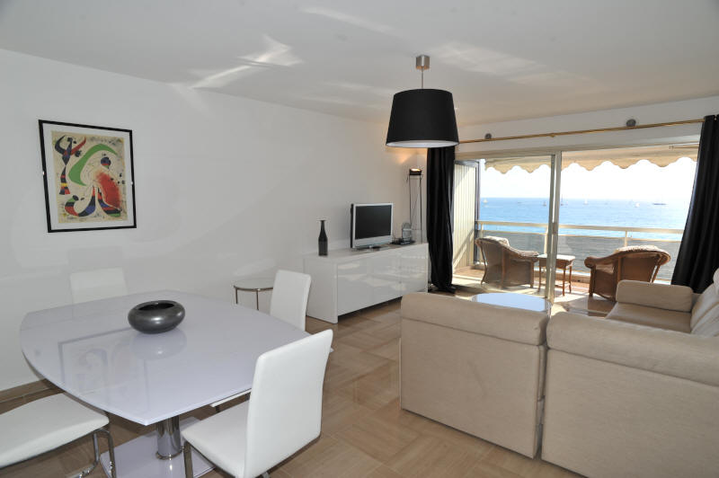 Cannes Locations, appartements et villas en location  Cannes, copyrights John and John Real Estate, photo Rf 278-04