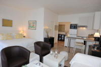 Cannes Locations, appartements et villas en location  Cannes, copyrights John and John Real Estate, photo Rf 284-04