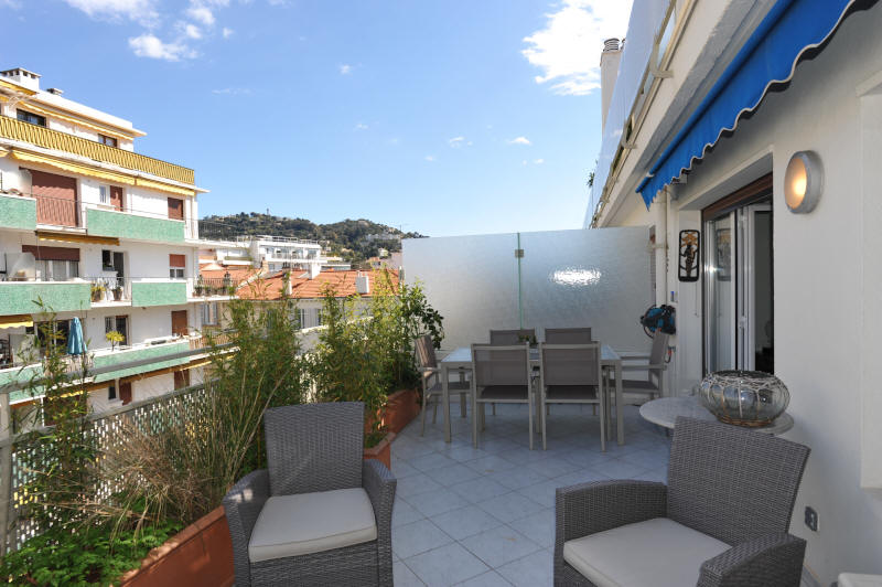 Cannes Locations, appartements et villas en location  Cannes, copyrights John and John Real Estate, photo Rf 295-03