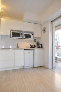 Cannes Locations, appartements et villas en location  Cannes, copyrights John and John Real Estate, photo Rf 300-06