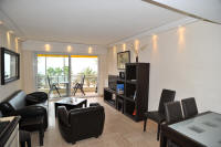 Cannes Locations, appartements et villas en location  Cannes, copyrights John and John Real Estate, photo Rf 308-04