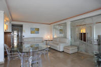 Cannes Locations, appartements et villas en location  Cannes, copyrights John and John Real Estate, photo Rf 314-02