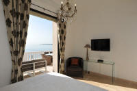 Cannes Locations, appartements et villas en location  Cannes, copyrights John and John Real Estate, photo Rf 322-24