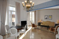 Cannes Locations, appartements et villas en location  Cannes, copyrights John and John Real Estate, photo Rf 326-02