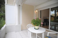 Cannes Locations, appartements et villas en location  Cannes, copyrights John and John Real Estate, photo Rf 328-02