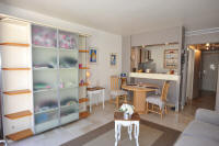 Cannes Locations, appartements et villas en location  Cannes, copyrights John and John Real Estate, photo Rf 348-06