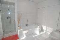 Cannes Locations, appartements et villas en location  Cannes, copyrights John and John Real Estate, photo Rf 369-12