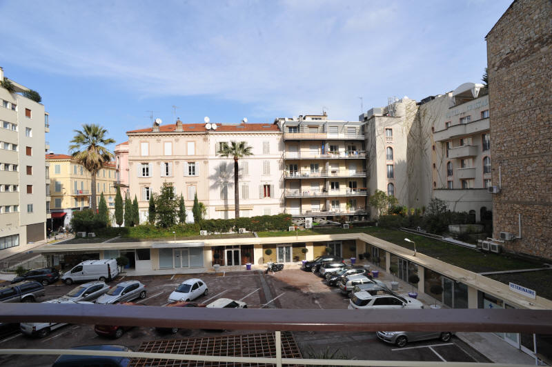 Cannes Locations, appartements et villas en location  Cannes, copyrights John and John Real Estate, photo Rf 372-01