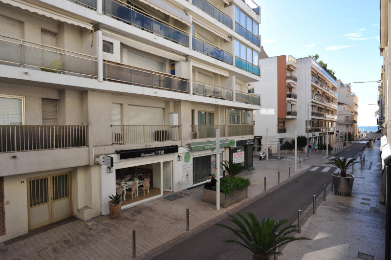 Cannes Locations, appartements et villas en location  Cannes, copyrights John and John Real Estate, photo Rf 403-07