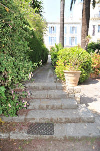 Cannes Locations, appartements et villas en location  Cannes, copyrights John and John Real Estate, photo Rf 463-40